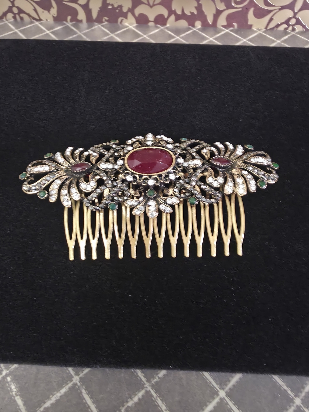Source Unknown Gold-Tone Hair Comb with Red and Green Stones